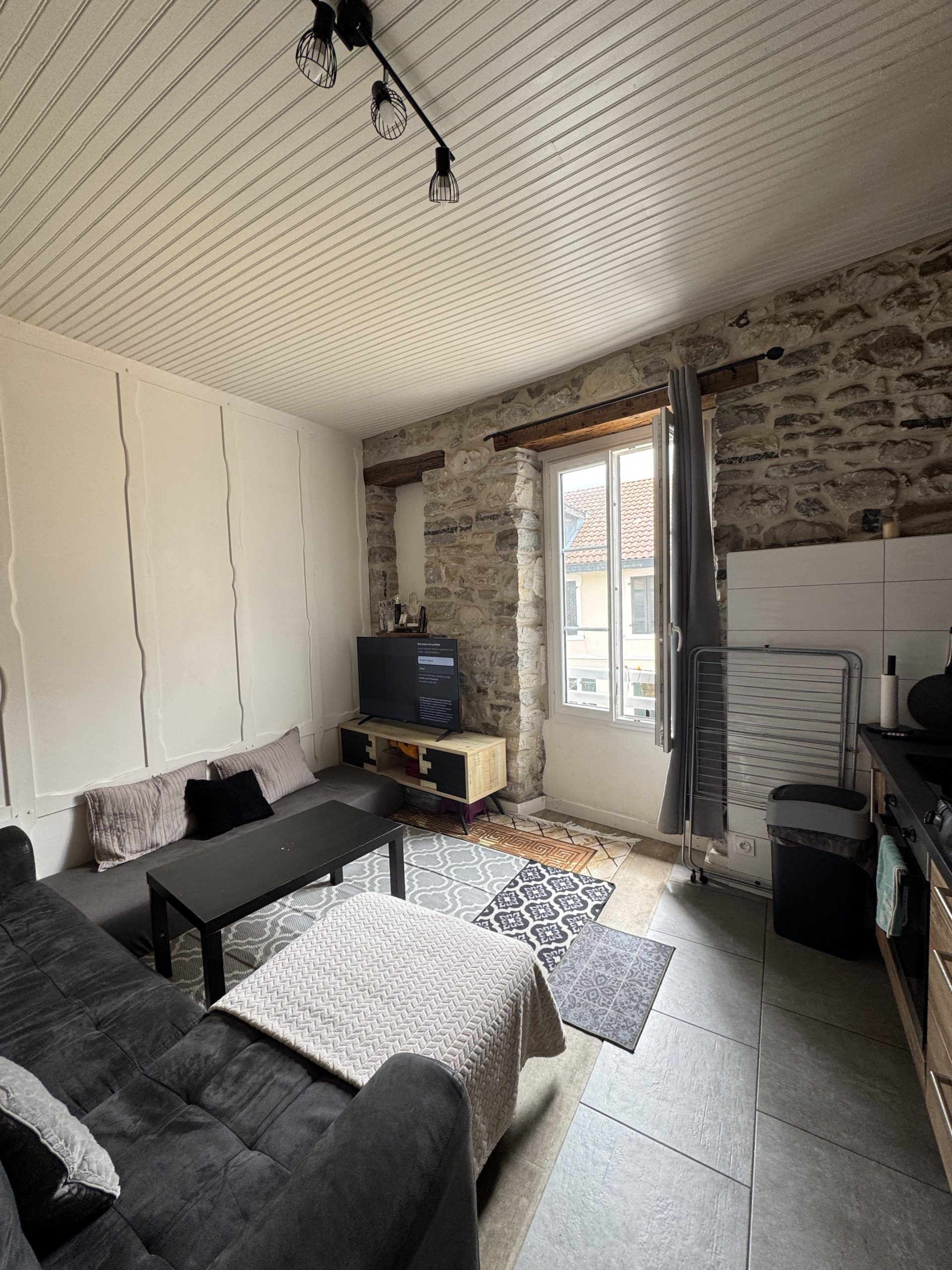 2 pièces 31.7 m² T2 COEUR DU QUARTIER ST ESPRIT
